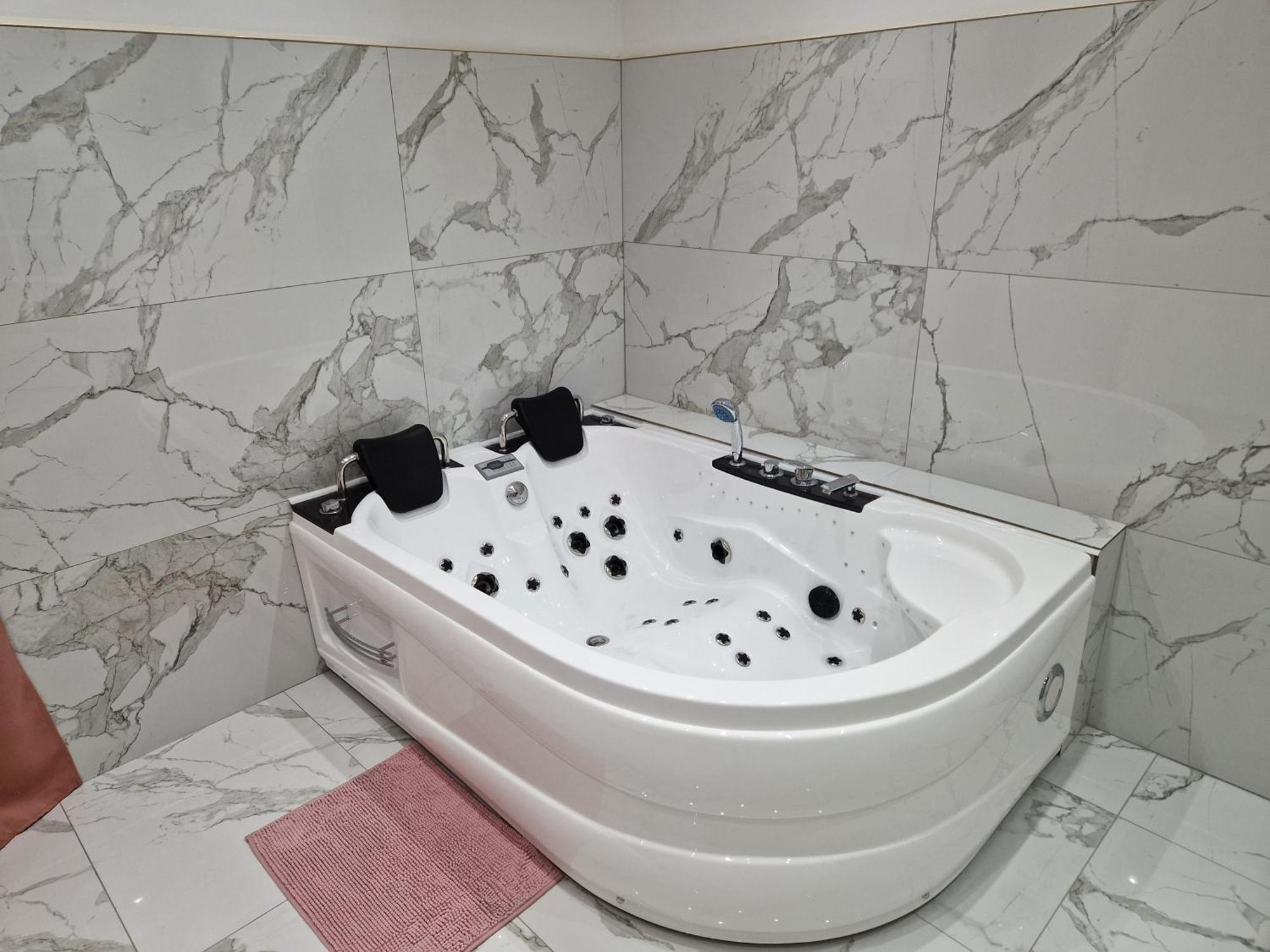Maison Chic Avec Jacuzzi Sur Oise Yaospa60 Nogent-sur-Oise