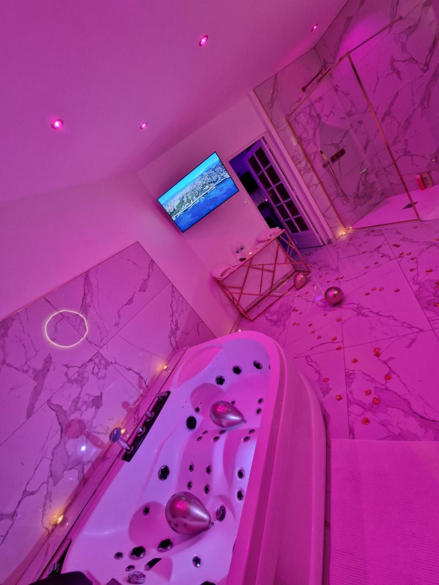 Maison Chic Avec Jacuzzi Sur Oise Yaospa60 *